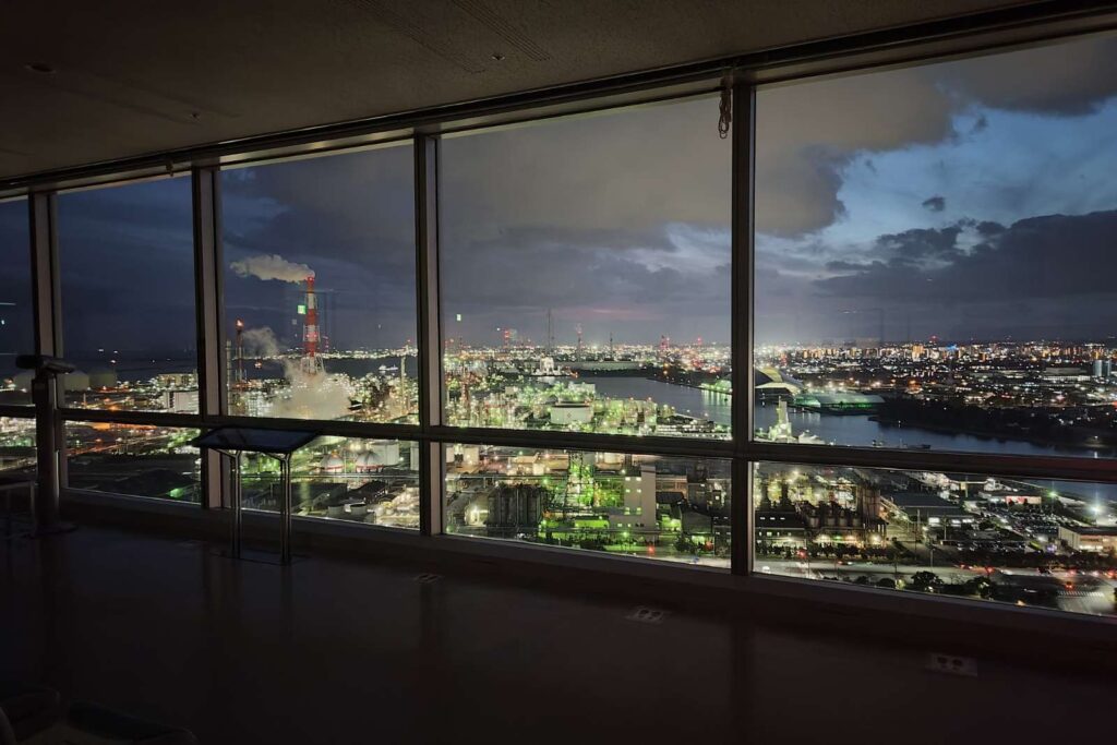 四日市港ポートビル 展望展示室「うみてらす14」