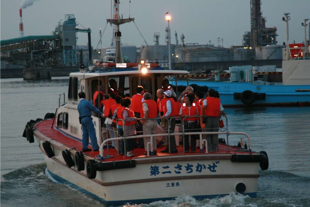 四日市コンビナート夜景クルーズ