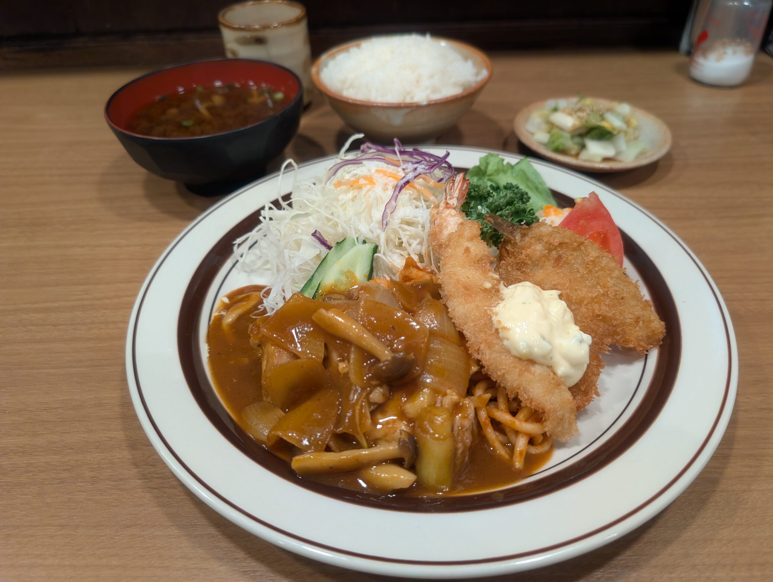 グリル　ニューコトブキ
