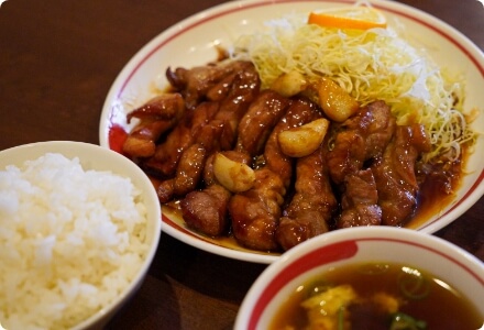 一楽のトンテキ定食