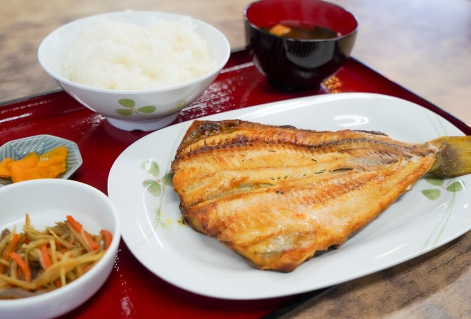 ヒモノ食堂 定食