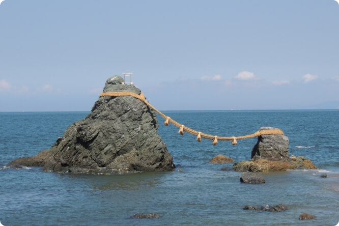 夫婦岩